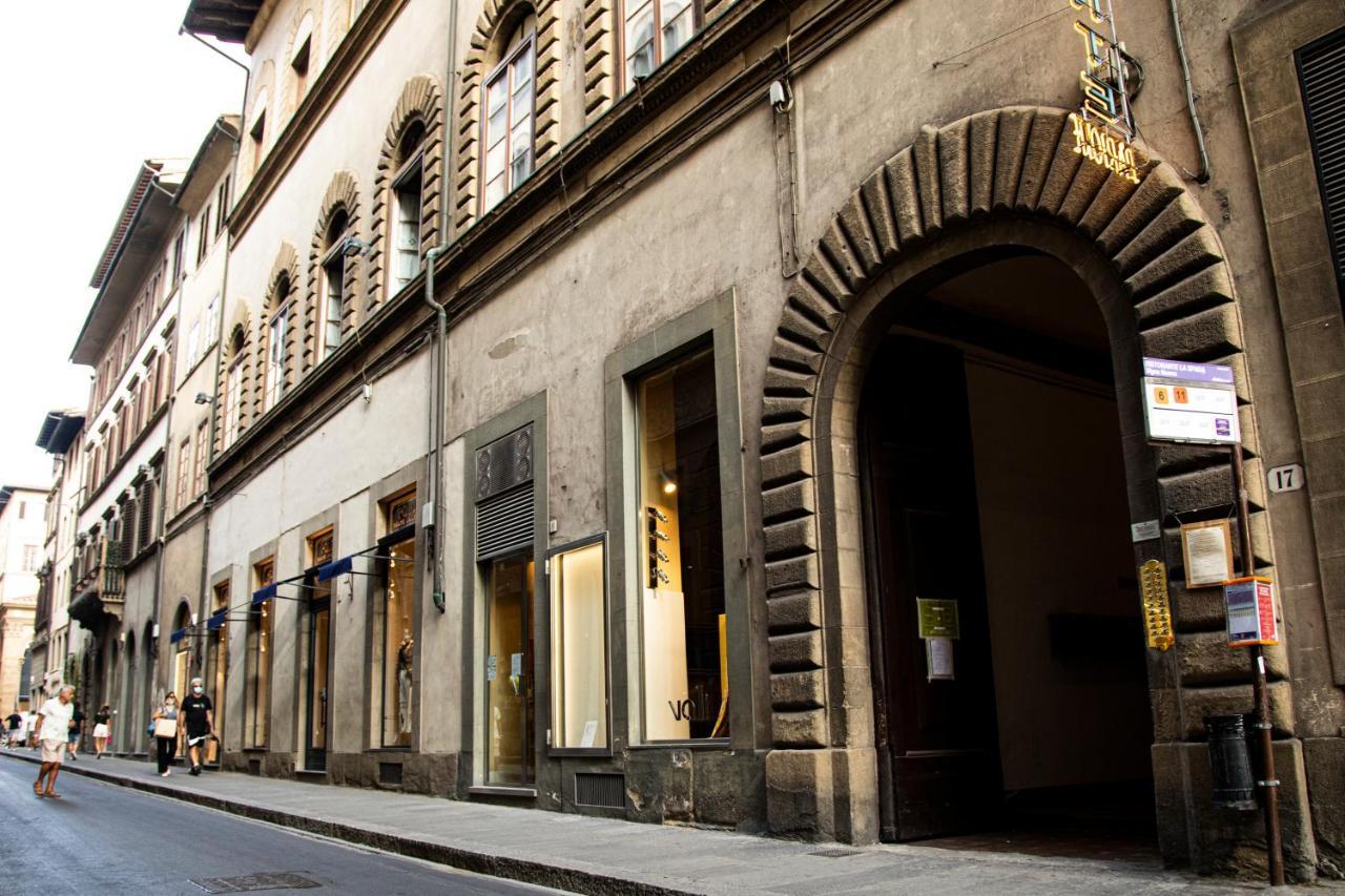 Studio In Tornabuoni Within A Renaissance Building Apartment Florence Exterior photo